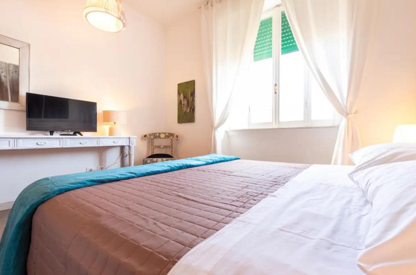 Sunny Charming 3 Bdr, 3bath Apartment *