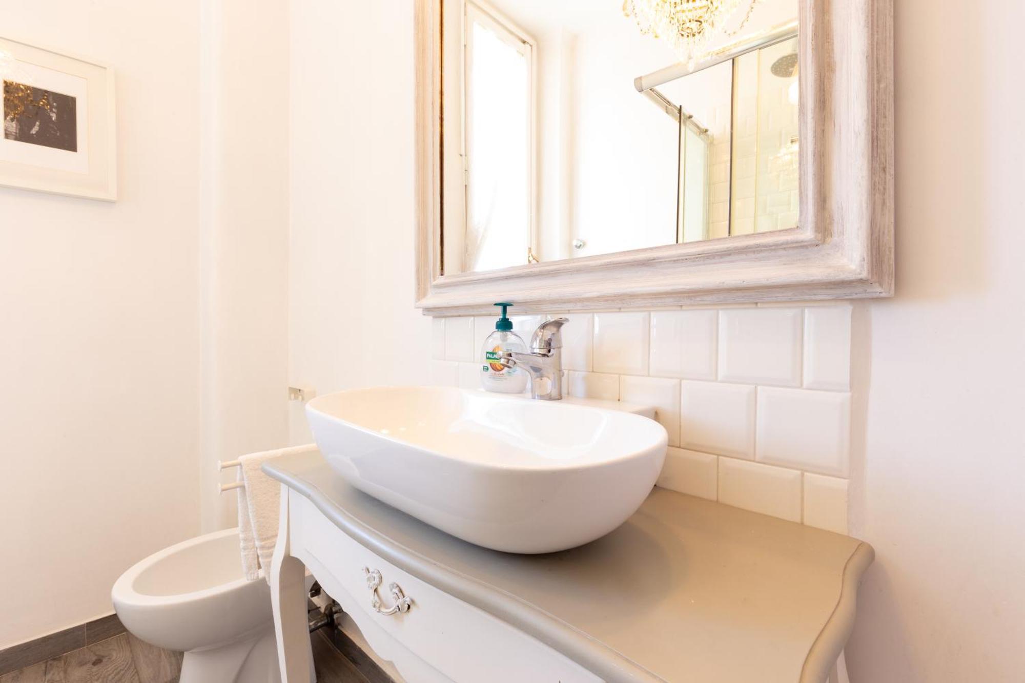 Sunny Charming 3 Bdr, 3bath Lägenhet *